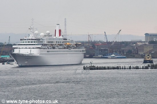 MV Boudicca leaving the River Tyne.