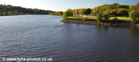 Footpath to the Country Park from Newburn Bridge.