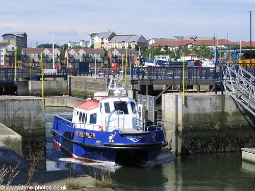 Exiting the lock to the River Tyne.