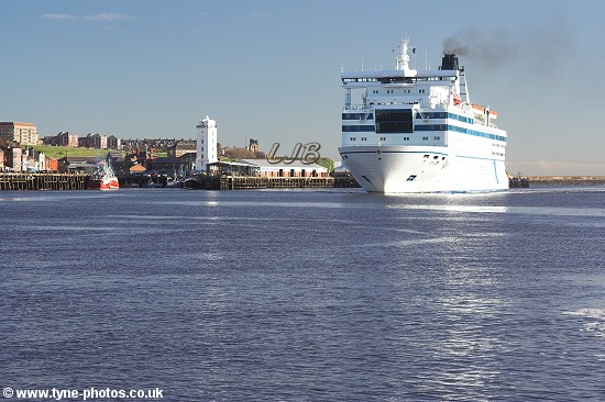 Car and Passenger Ferry - Queen of Scandinavia.