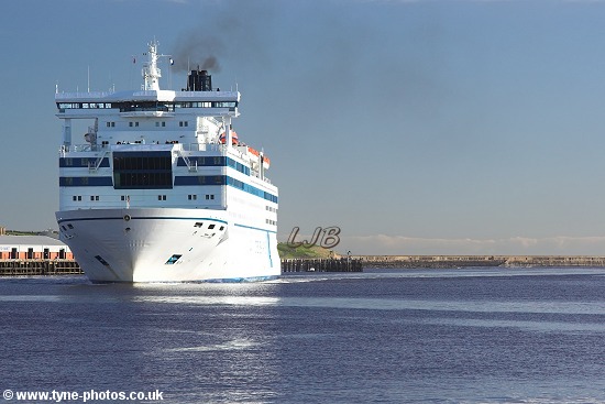 Car and Passenger Ferry - Queen of Scandinavia.