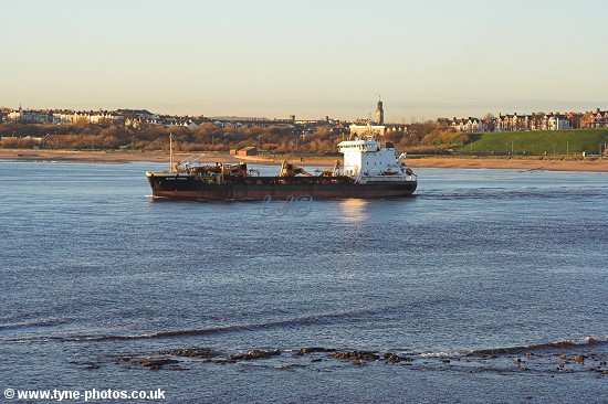 Dredger Sand Heron leaving the River Tyne.