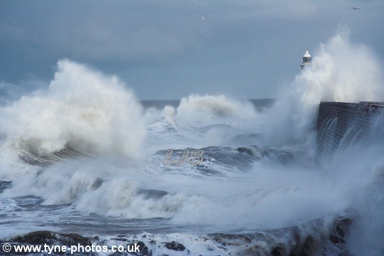Stormy sea at Tynemouth Pier.