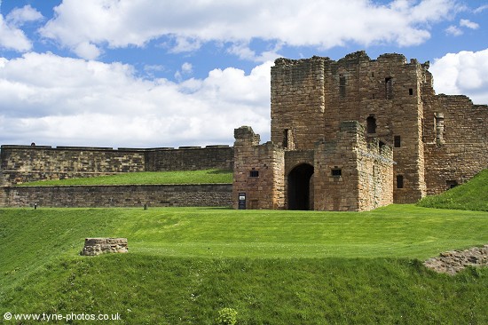 Tynemouth castle and entrance to the Priory.